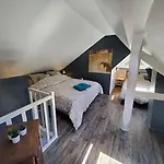 Chez Le Petit Peintre Holiday home Laboissiere-en-Thelle