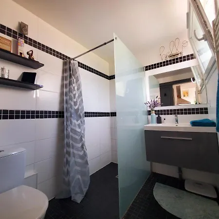 Holiday home Chez Le Petit Peintre Laboissiere-en-Thelle