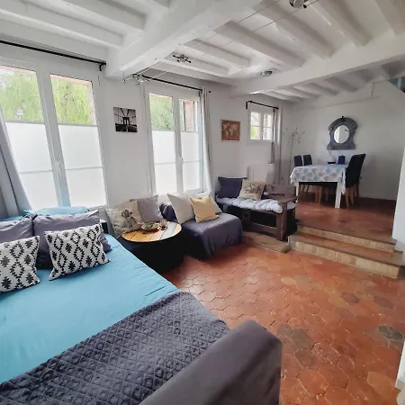 Chez Le Petit Peintre Holiday home Laboissiere-en-Thelle