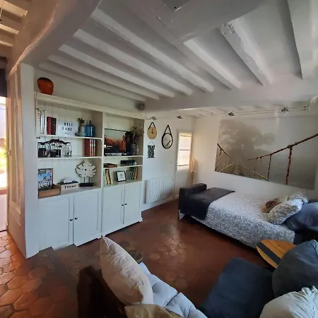 Holiday home Chez Le Petit Peintre